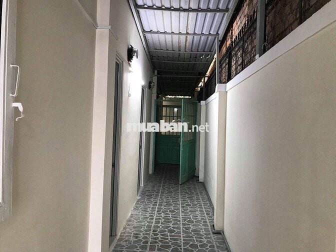 Bán nhà 1 triệt 1 lầu và 3 phòng trọ