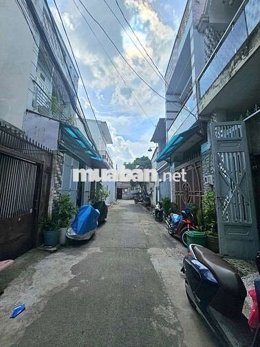 BÌNH TÂN - AO ĐÔI - XE TẢI ĐỖ CỬA NHÀ BÁN 4X10 HẺM THÔNG CHỈ 4,2TỶ TL