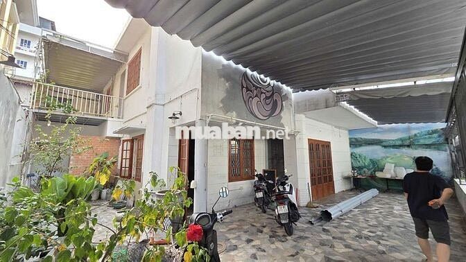 NHÀ SÂN VƯỜN CÓ GARA MẶT TIỀN 12M HOÀNG VĂN THỤ