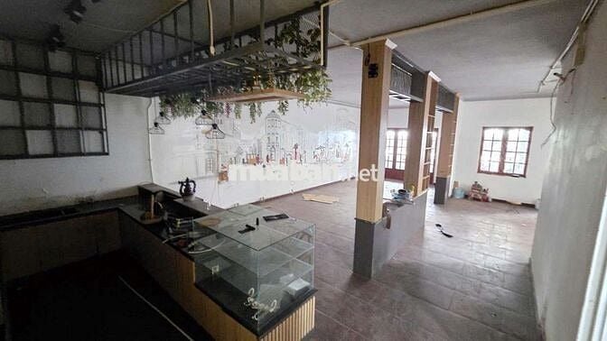 NHÀ SÂN VƯỜN CÓ GARA MẶT TIỀN 12M HOÀNG VĂN THỤ