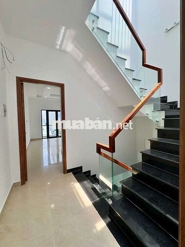 Cho thuê nguyên căn Mới Đẹp, bề thế. Lê Văn Khương, P Hiệp Thành Q12