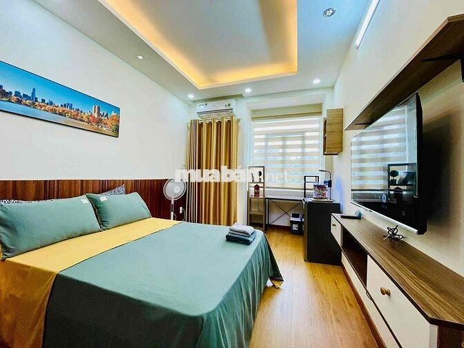 Sang Nhượng mặt bằng Kinh doanh 3x11m mặt tiền Trường Sa Bình Thạnh