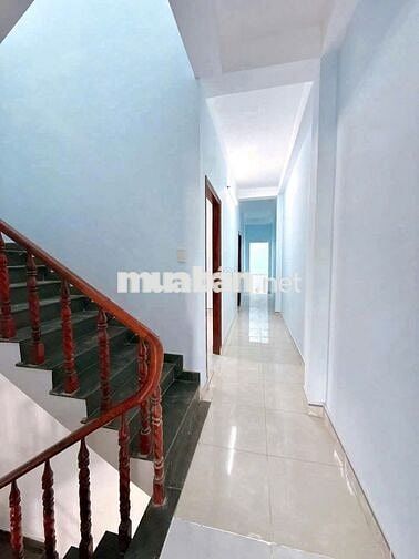 Bán nhà 3 lầu mặt tiền đường KDC Biconsi Dĩ An