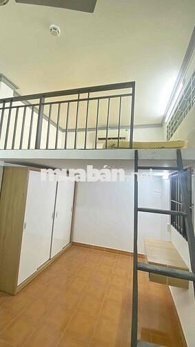 cho thuê căn hộ gác duplex cao 1,5m, 22m2 full nội thất mới 100%