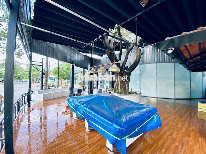 Cho thuê MB gốc 2MT ( 400m) đường số 10 và tạ Quang Bửu