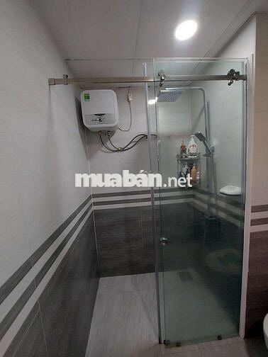 Cần bán căn hộ 2 phòng ngủ, nội thất cao cấp