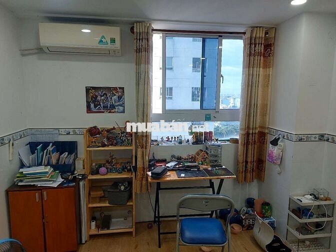 Cần bán căn hộ 2 phòng ngủ, nội thất cao cấp