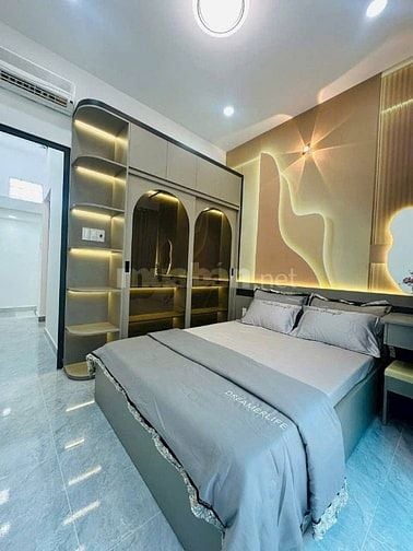 Bán định cư gấp nhà Bến Vân Đồn P2 Quận 4, 55m² - Giá cực tốt 2,8 tỷ