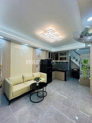 Bán định cư gấp nhà Bến Vân Đồn P2 Quận 4, 55m² - Giá cực tốt 2,8 tỷ