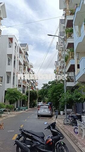 Chủ cần bán gấp căn nhà phố liền kề khu Tân Thới hiệp quận 12