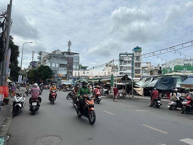 Phạm Văn Hai P3 Tân Bình hẻm 🚗 DT 4*12.5 giá 6.99 Tỷ TL