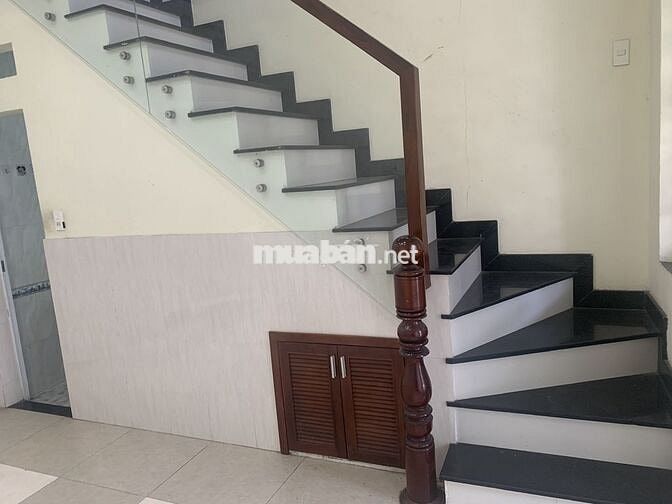 Nhà mặt tiền 80m2, phù hợp làm VP, buôn bán, đường TMT 05, Quận 12