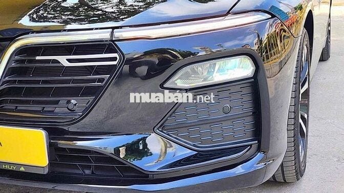 VinFast Lux A2.0 2022 A2.0 Tiêu chuẩn - 28000 km