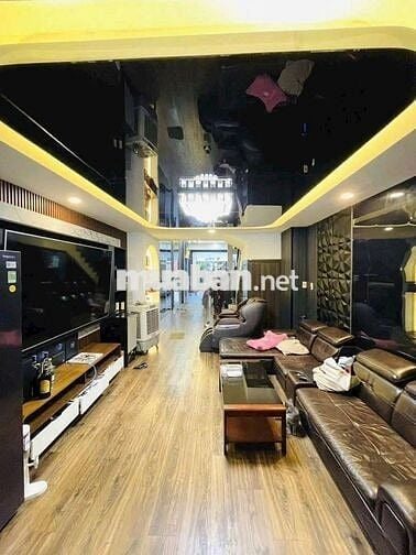 🧊🧊NHÀ ĐẸP HIỆN ĐẠI NGAY CÔNG VIÊN 💥4X20M 4 Tầng Ở NGAY🌈🌈