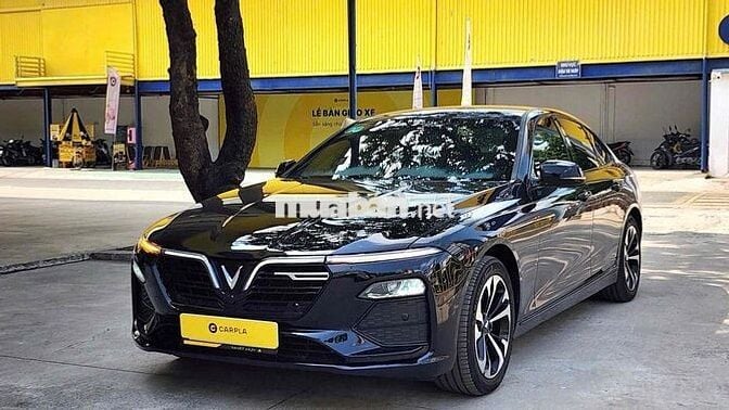 VinFast Lux A2.0 2022 A2.0 Tiêu chuẩn - 28000 km