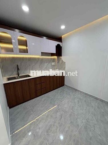 Q6 Gần cư xá Phú Lâm HXH thông, DT 32m2 BTCT mới đẹp, hoàn công đủ