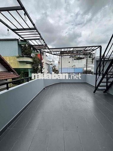 Q6 Gần cư xá Phú Lâm HXH thông, DT 32m2 BTCT mới đẹp, hoàn công đủ
