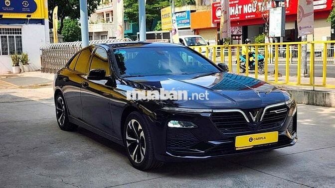 VinFast Lux A2.0 2022 A2.0 Tiêu chuẩn - 28000 km
