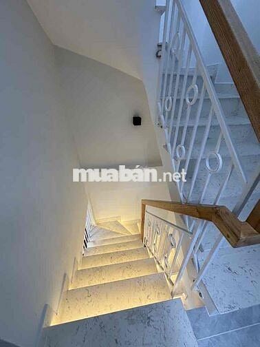 Q6 Gần cư xá Phú Lâm HXH thông, DT 32m2 BTCT mới đẹp, hoàn công đủ