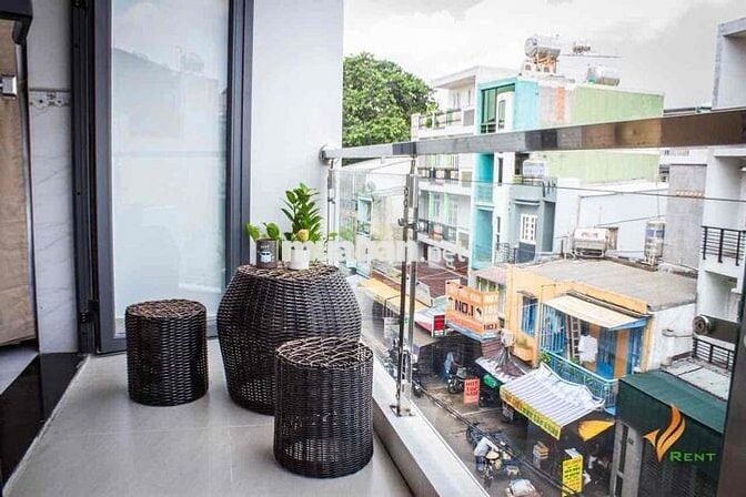 GẦN SÂN BAY PHÒNG Ở NGUYỄN VĂN CÔNG CĂN HỘ FULL NỘI THẤT BAN CÔNG