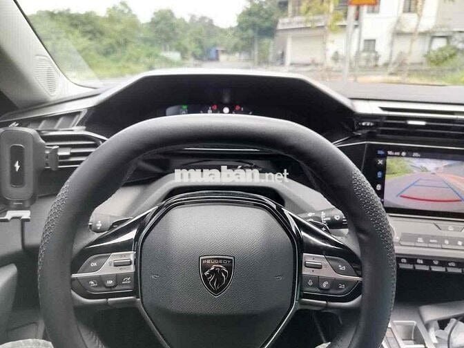 Peugeot 408 2024 Allure 1.6 AT - 13000 km