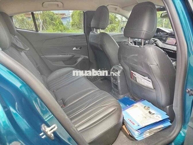 Peugeot 408 2024 Allure 1.6 AT - 13000 km
