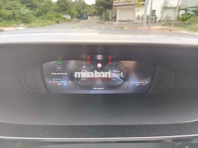 Peugeot 408 2024 Allure 1.6 AT - 13000 km