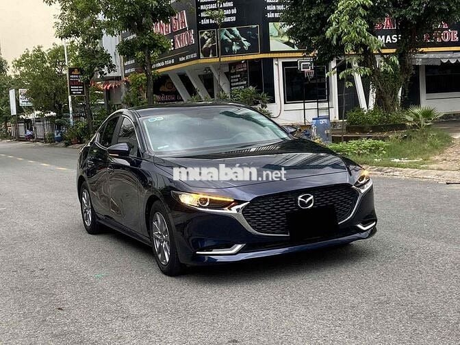 Mazda 3 2022 1.5L Luxury - 49000 km