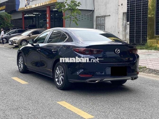 Mazda 3 2022 1.5L Luxury - 49000 km