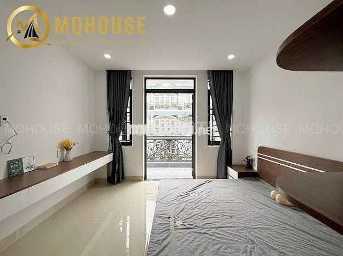 Căn hộ  Ban công Gần Văn hiến - Đầm sen. Mới, có thang máy, sạch sẽ