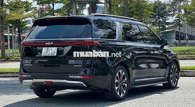 2023 Premium 2.2D 7S - 71000 km