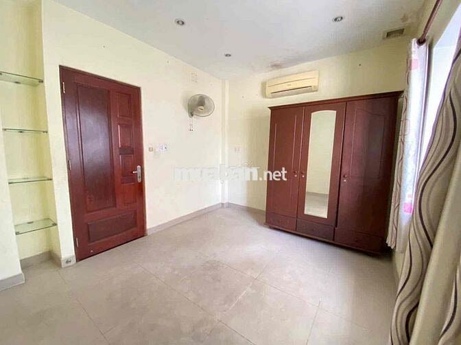 Nhà DC3 Sơn Kỳ.Tân Phú.DT:4 X 13 trệt 2lầu 3PN 3WC có nội thất