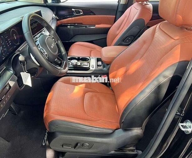 2023 Premium 2.2D 7S - 71000 km