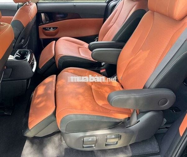 2023 Premium 2.2D 7S - 71000 km