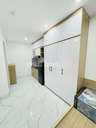 HÀNG HIẾM! CỔ NHUẾ: TÒA CCMN 6 TẦNG THANG MÁY, LÔ GÓC, 15 PHÒNG KK