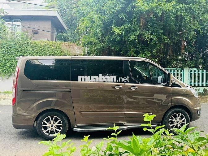 Ford Tourneo Tita 2019 - Mẫu Xe 7 Chỗ Máy Xăng