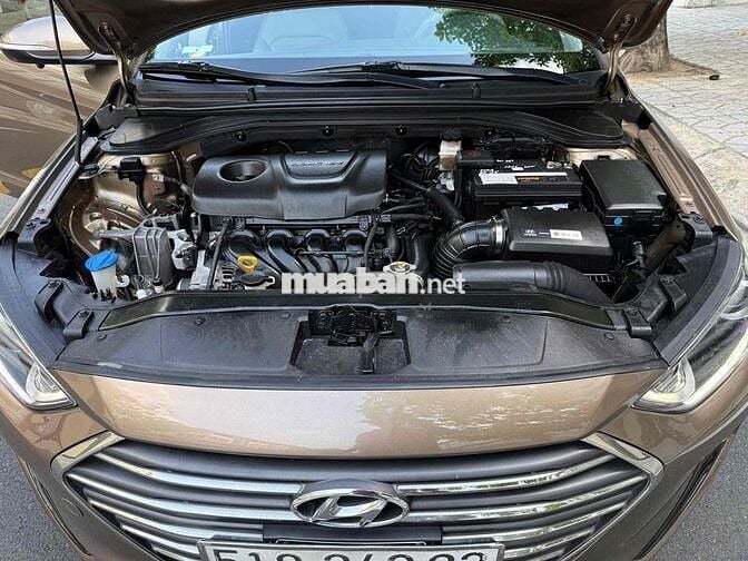 Hyundai Elantra 2016 1.6 AT - 75678 km