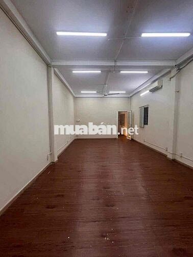 Nhà MTKD Âu Cơ.Tân Sơn Nhì.Tân Phú.DT:4.5 X 28. Trêt 2Lầu ST.6PN 3WC