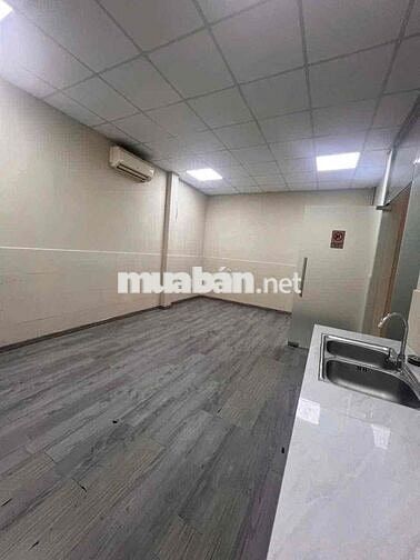 Nhà MTKD Âu Cơ.Tân Sơn Nhì.Tân Phú.DT:4.5 X 28. Trêt 2Lầu ST.6PN 3WC