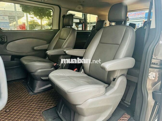 Ford Tourneo Tita 2019 - Mẫu Xe 7 Chỗ Máy Xăng