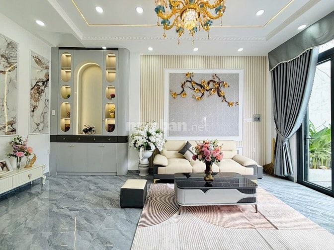 SIÊU PHẨM ⭐️VILLA PHỐ 3 Lầu tuyệt đẹp Cao cấp hẻm XH 5m Bùi Quang Là 