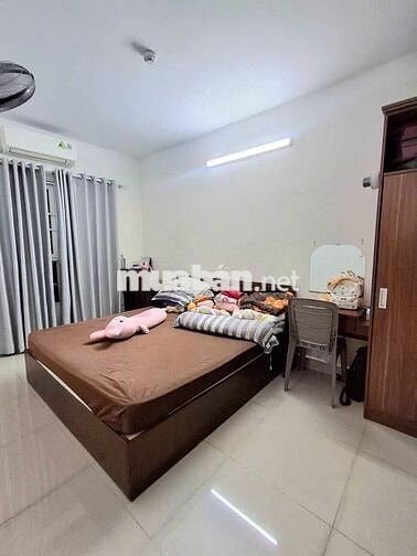 Chung cư Đặng Văn Ngữ, P10, PN: 2p ngủ, ban công, nhà mới, 13tr/th