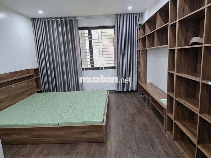 Cho thuê nhà nguyên căn ngõ 191 thạch bàn long biên 5 tầng giá 12 triệ