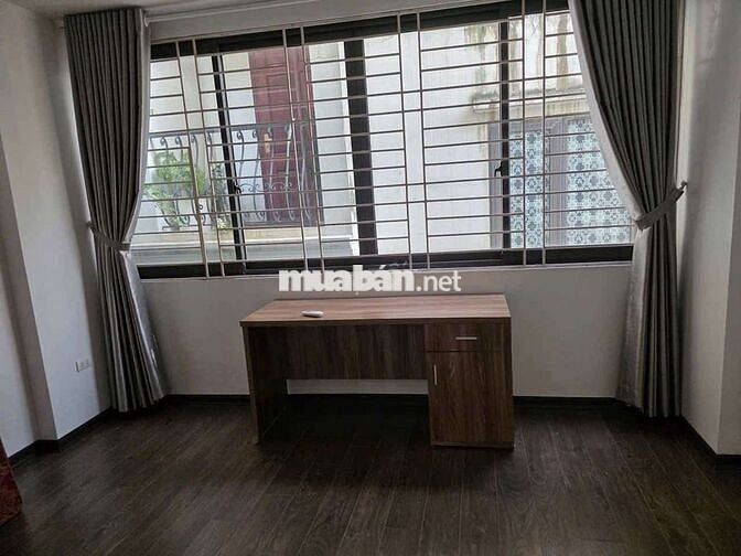 Cho thuê nhà nguyên căn ngõ 191 thạch bàn long biên 5 tầng giá 12 triệ