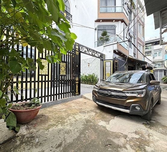 SIÊU PHẨM ⭐️VILLA PHỐ 3 Lầu tuyệt đẹp Cao cấp hẻm XH 5m Bùi Quang Là 