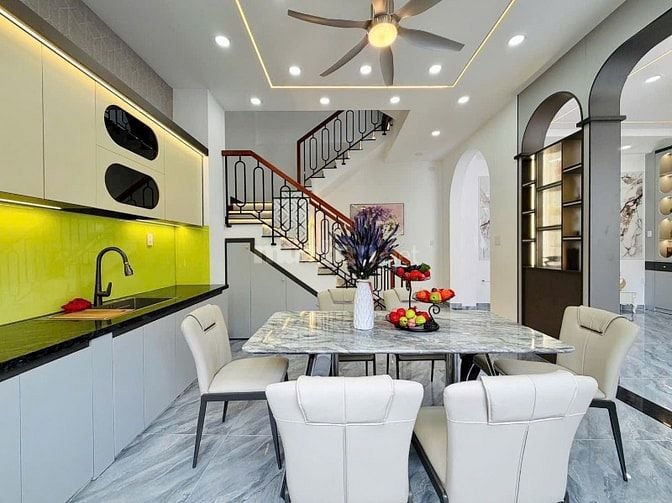 SIÊU PHẨM ⭐️VILLA PHỐ 3 Lầu tuyệt đẹp Cao cấp hẻm XH 5m Bùi Quang Là 