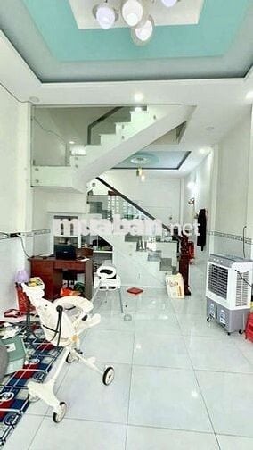 🏡 BÁN NHÀ  – BÌNH TÂN
** HỒ VĂN LONG 
.GIÁ 3 TỶ85
.DT: 4 × 11 = 44m²