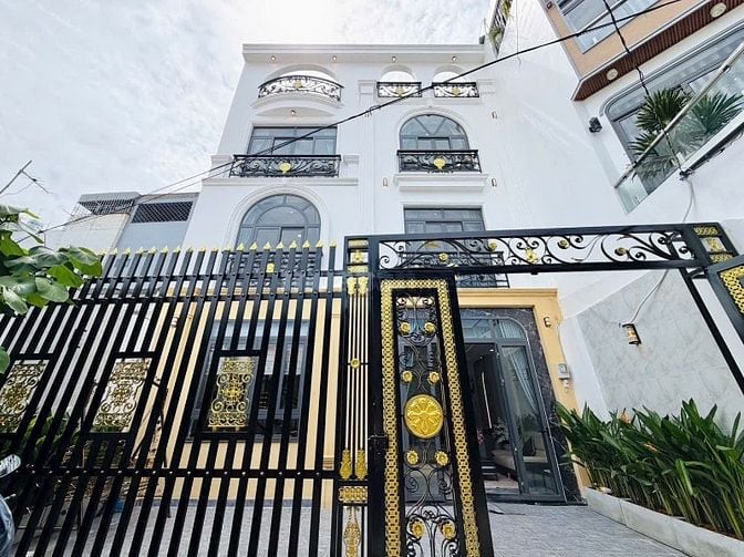 SIÊU PHẨM ⭐️VILLA PHỐ 3 Lầu tuyệt đẹp Cao cấp hẻm XH 5m Bùi Quang Là 