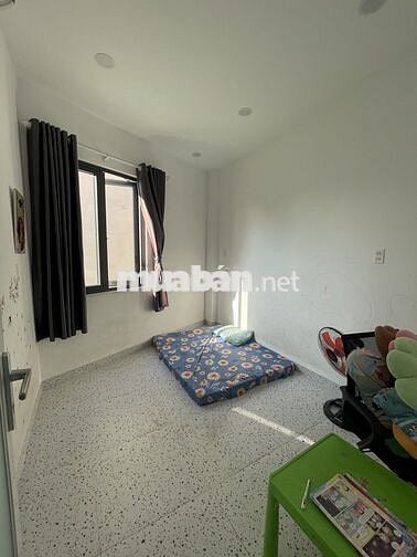 Bán nhà 3 tầng, giáp Bệnh Viện Bình Tân, 48 m2, nhỉnh 4 tỷ