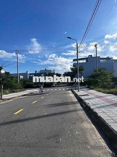 BÁN NHANH LÔ  ĐẸP NAM HÒA XUÂN–HÓI KIỂNG 10–CÁCH BÃI TẮM TÂN TRÀ 500m
